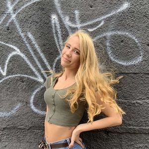 Meet your Posher, Ericka